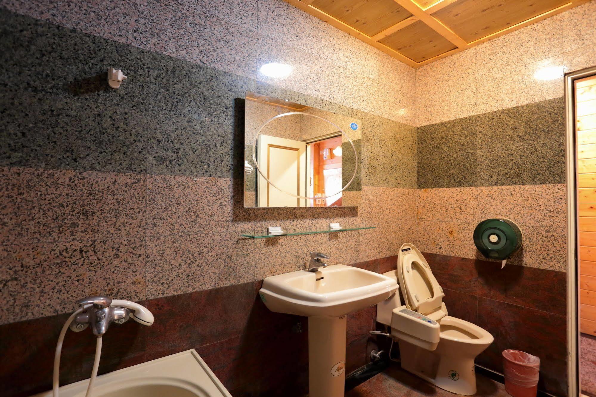Kingtaiwan Hotel Lugu Eksteriør bilde